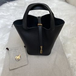 Hermes Taurillon Clemence Picotin Lock 18  Beton Handbag