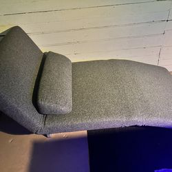 adjustable chair/chaise/couch