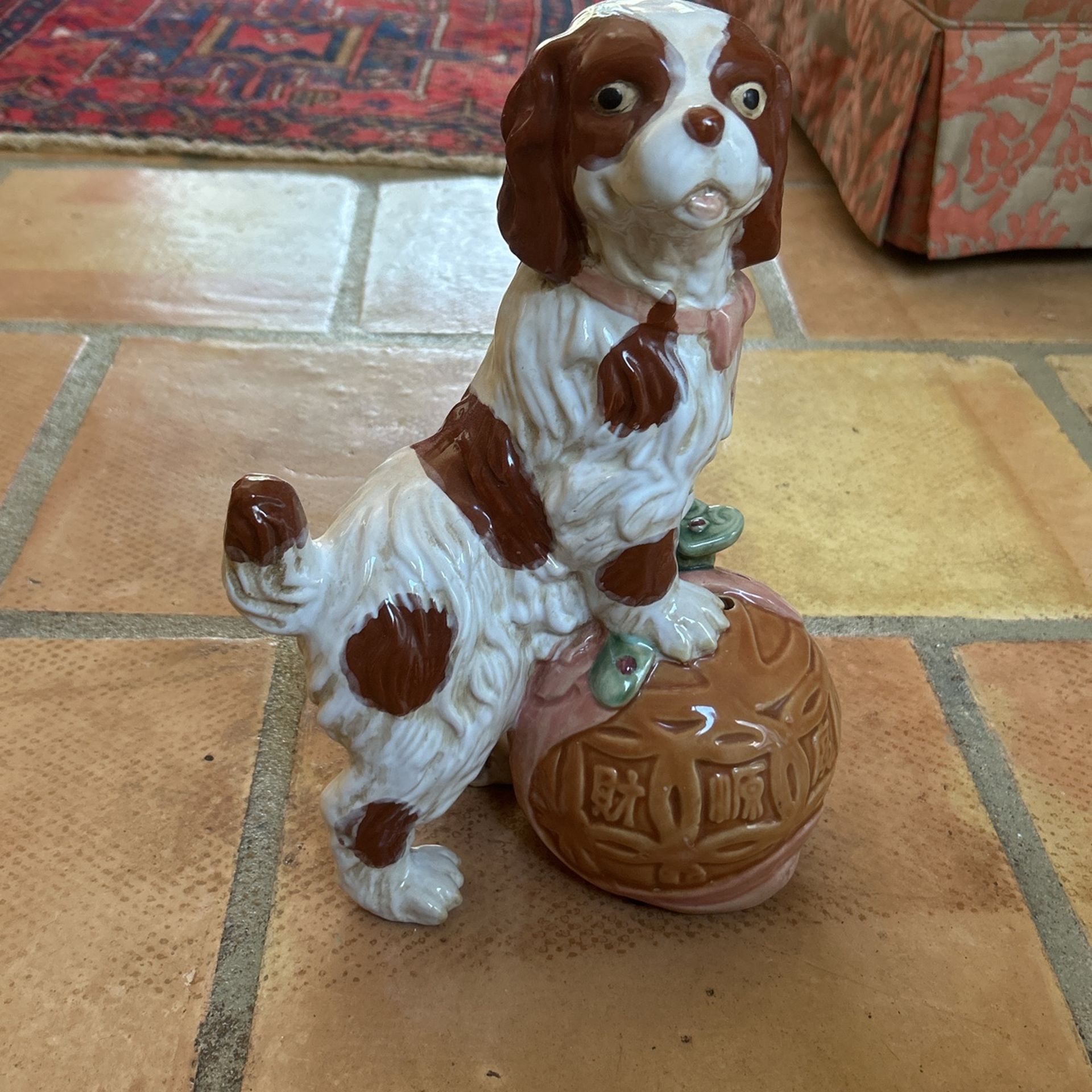 King Charles Spaniel Statue