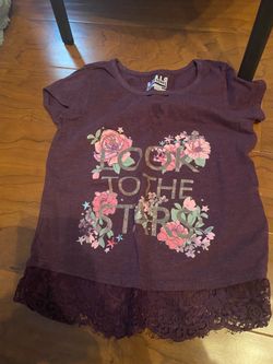 Size 7-8 Shirt Delivery Make An Offer