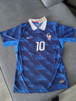 France 🇫🇷   #10  mbappé  Size large
