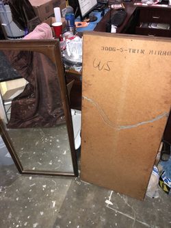 2 twin mirror good condition