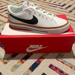 Nike Court Legacy 