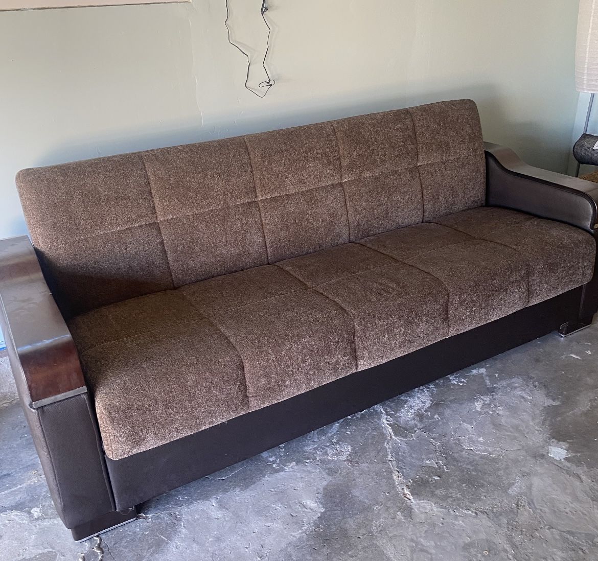 Beautiful Futón With Drawers Storage