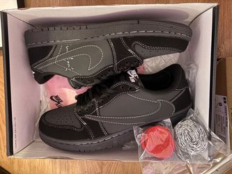 Dunks size 9.5
