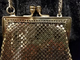 Vintage Whiting Davis international silver coin evening bag with chain and kiss clasp