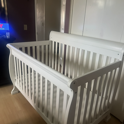 Baby crib
