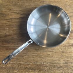 3-Ply 10” Viking Stainless Steel Pan – Light Use