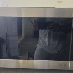 LG Microwave