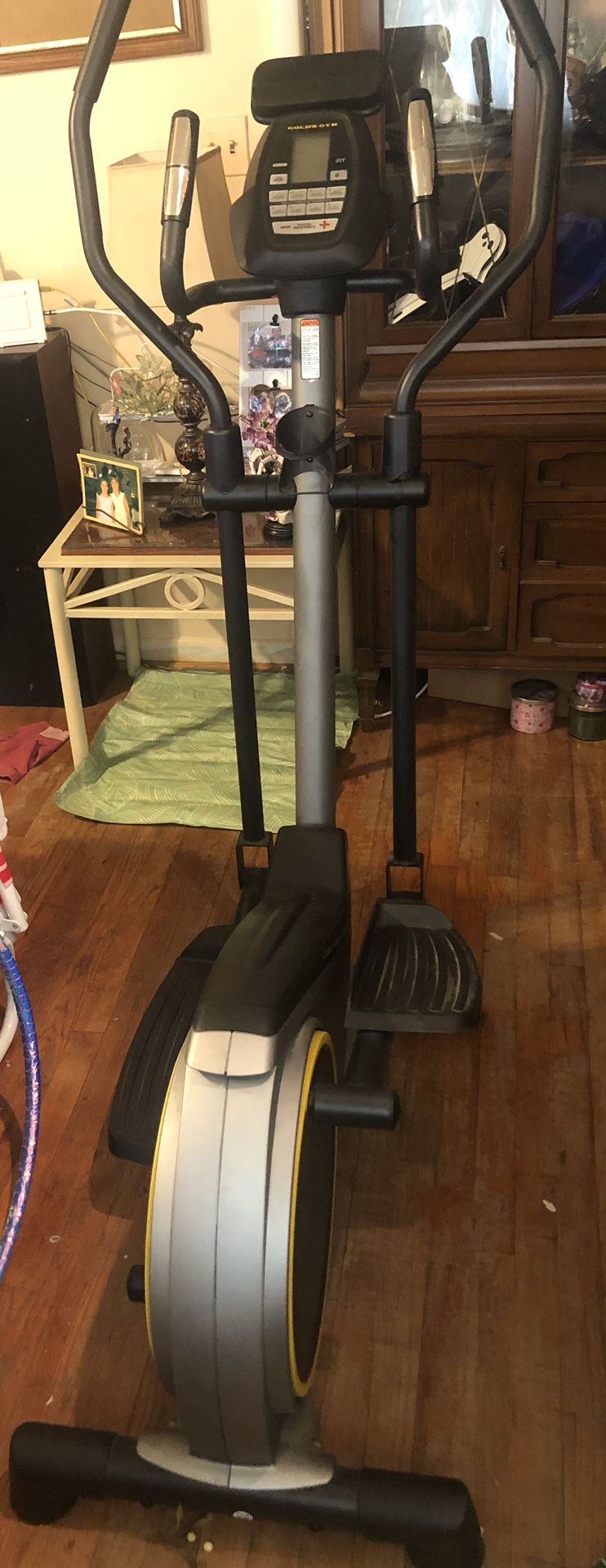 Gold's Gym Stride Trainer 350i Elliptical Machine 