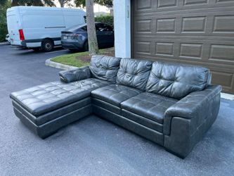 Couch/Sofa Sectional - Leather - Delivery Available 🚛