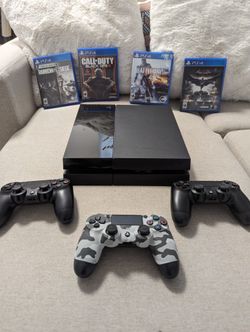 PS4 & 3 Controllers