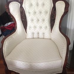 Two Mohagany Queen Anne chairs 