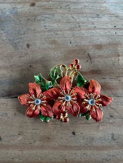 Vintage KC Christmas Brooch