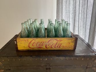Vintage Coca Cola Wooden Crate w/ Bottles