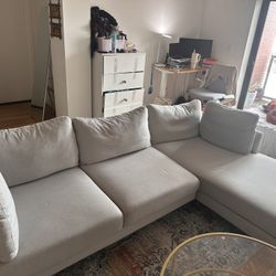 Sectional couch 