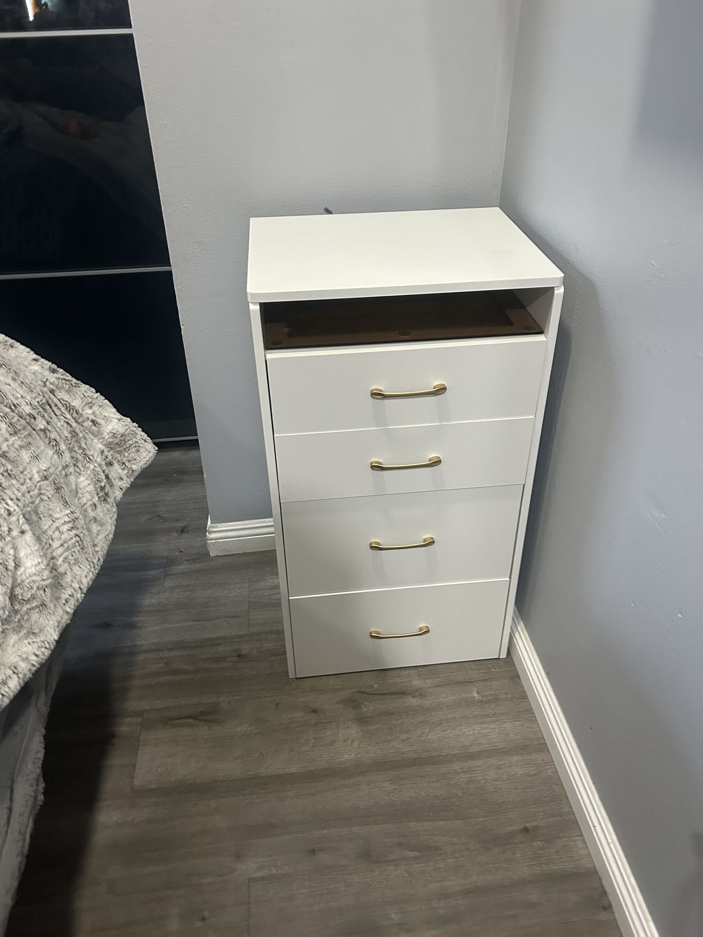Vanity With Mirror And Light