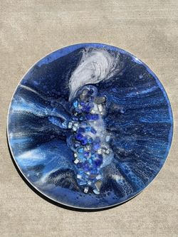 💙 10” Blue Crystal Geode Resin Wall Art – $65 💙