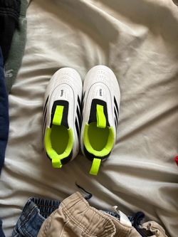 toddler soccer shoes