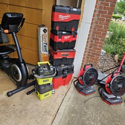 Today I'm doing a yard sale until 5pm (5/3)