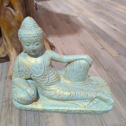 New Home And Garden Statue