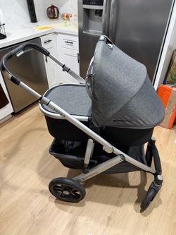 UPPAbaby Vista Bassinet and Stroller