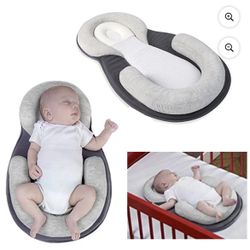 Newborn Lounge Pad 