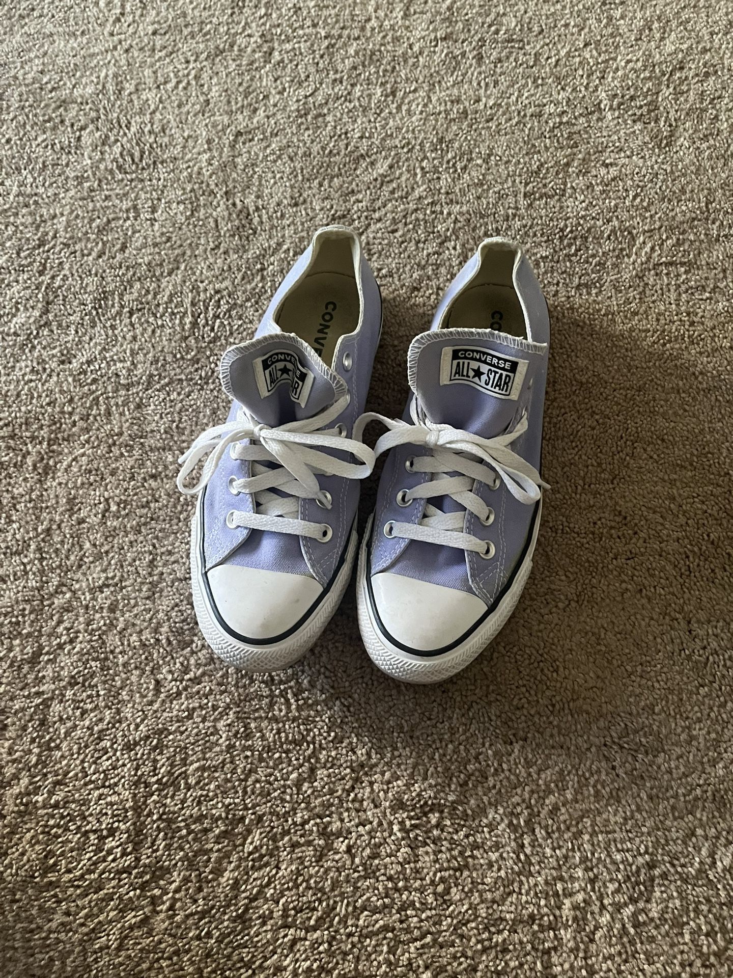 Converse Purple Tennis Shoes