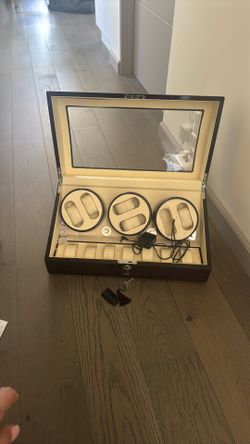Watch Winder With Key