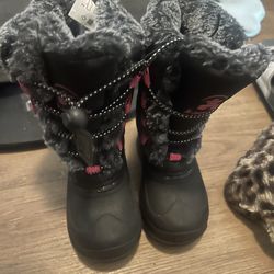 Snow Boots