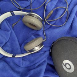 Beats Solo Wired Headphones With Case