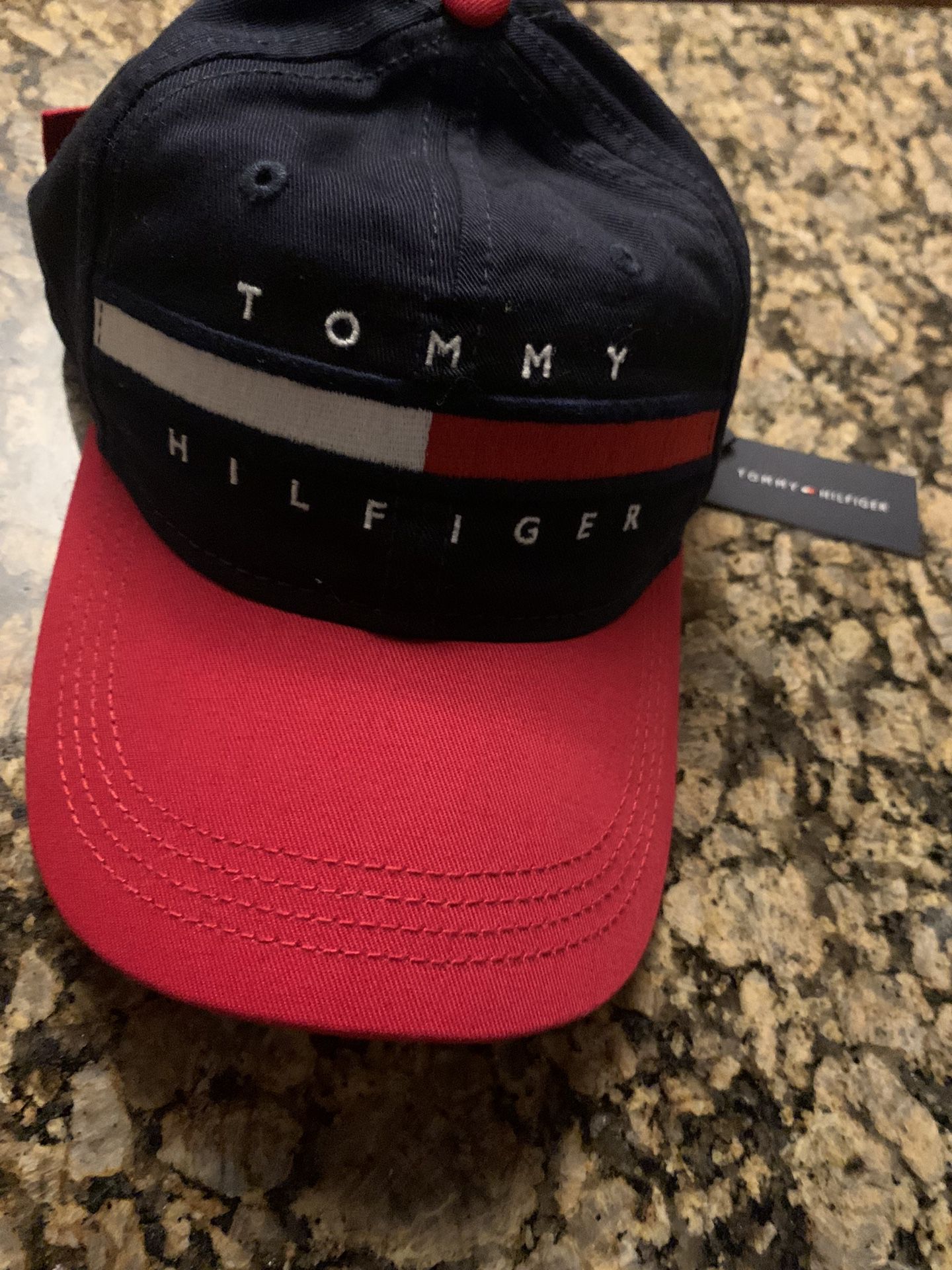 TOMMY HILFIGER HAT BRAND NEW NEVER WORN 