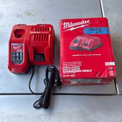 M18 & M12 Rapid Charger