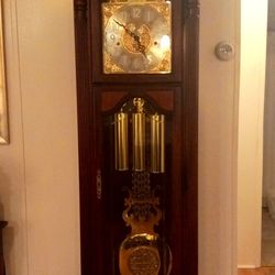 HOWARD MILLER GRANDFATHER CLOCK
