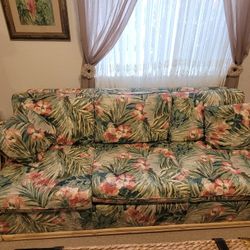 LANE Venture Sleeper Sofa. Queen