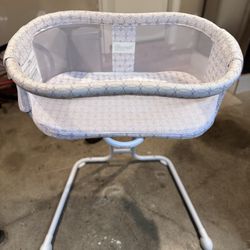 Halo Bassinet Glide Sleeper 