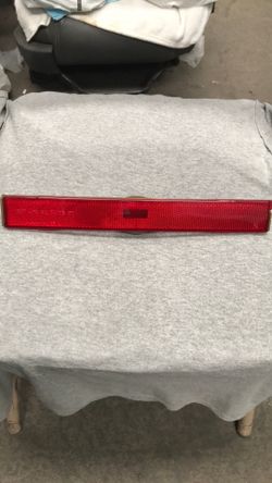 Cadillac Fleetwood brougham marker light rear side