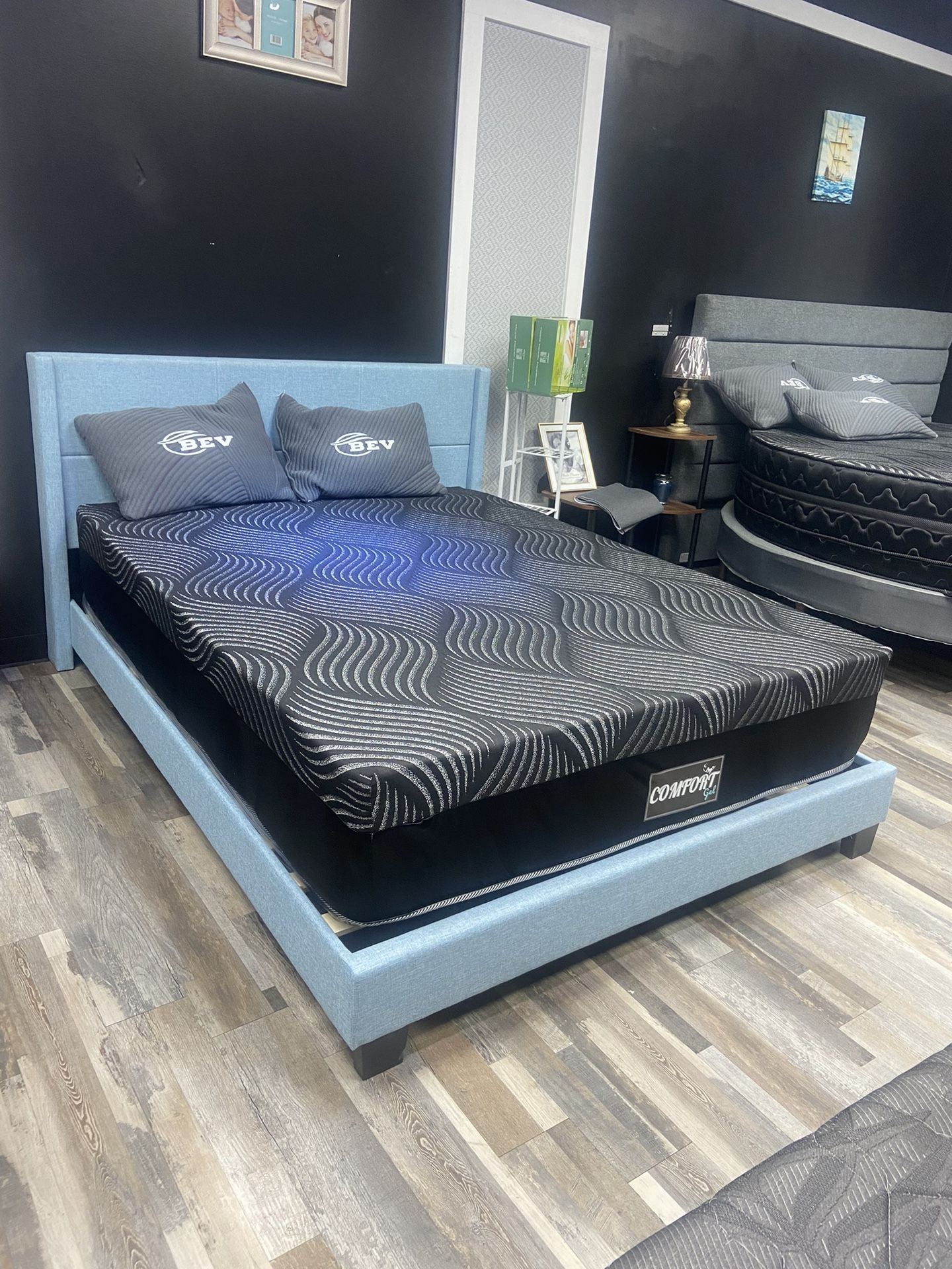 Queen Memory Foam Gel Come With Free Box Spring Free Delivery 🚚 Today To Reasonable Distance