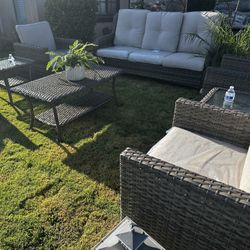 brand new patio set