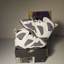 Size 8c - Kids Flint Jordan 7's - $65