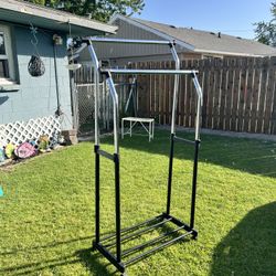 CLOTHING RACK