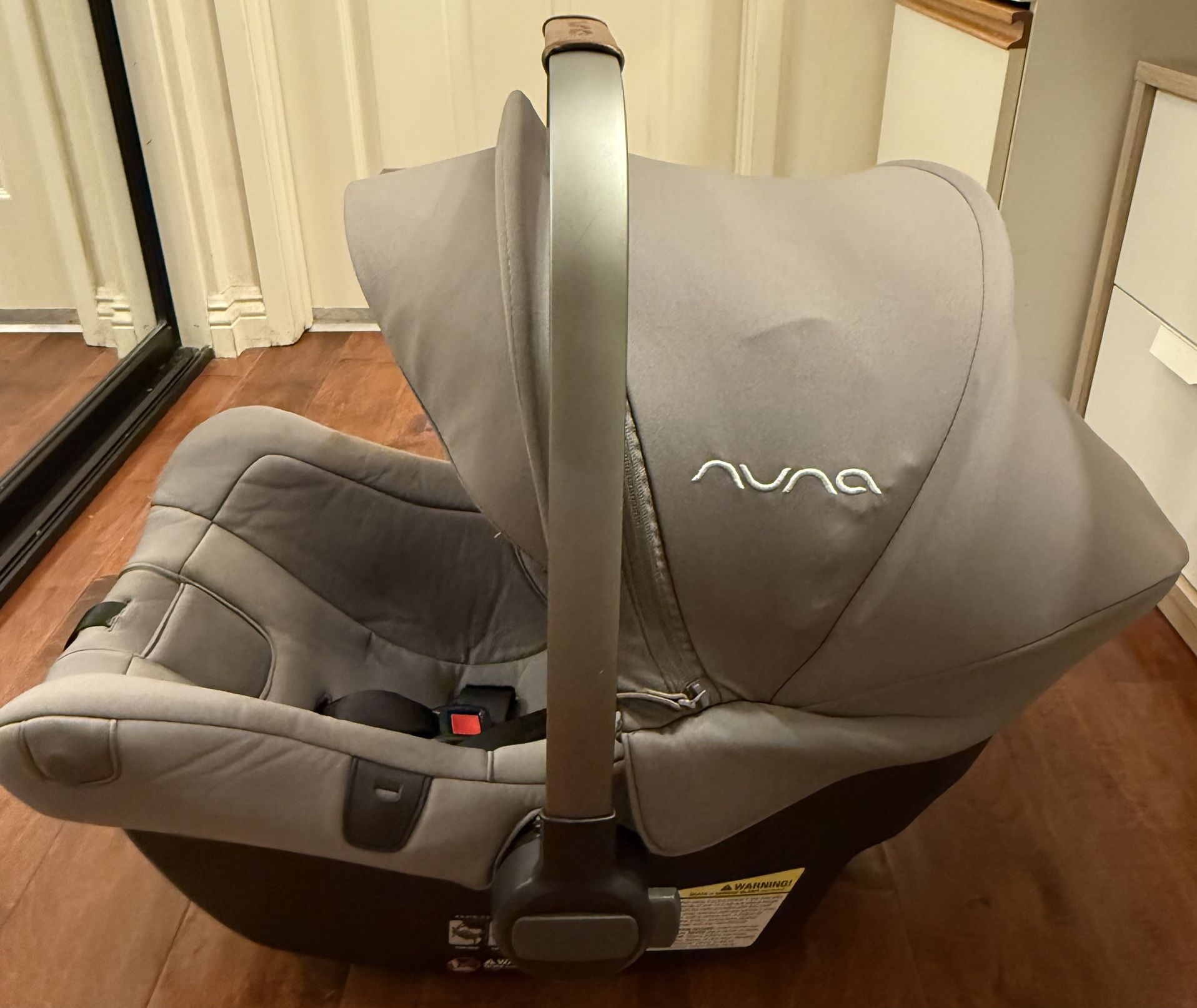 Nuna Pipa Lite Infant Car Seat