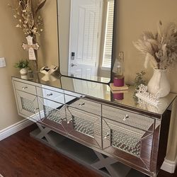 Mirrored buffet