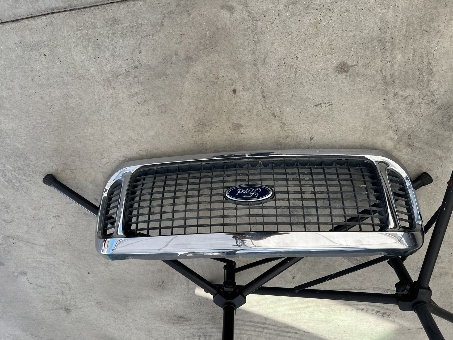 Ford Excursion Bumper