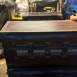 2x A traditional Korean or East Asian cabinet (NEED GONE ASAP) 