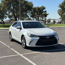 Toyota Camry SE 2017