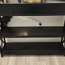 Black Entry Table