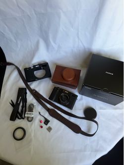 Fujifilm X100VI Black — Like New — Extras Included — $2,500