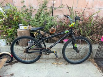 24 inch Tony hawk dynacraft bmx