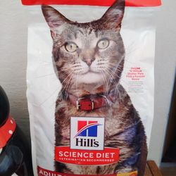 4 Pound Hills Science Diet 1-6 Adult Dry Cat Food